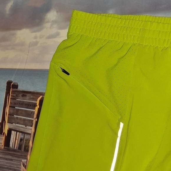 VRST Chameleon‎ Green Shorts Size XXL NWT - Picture 3 of 10